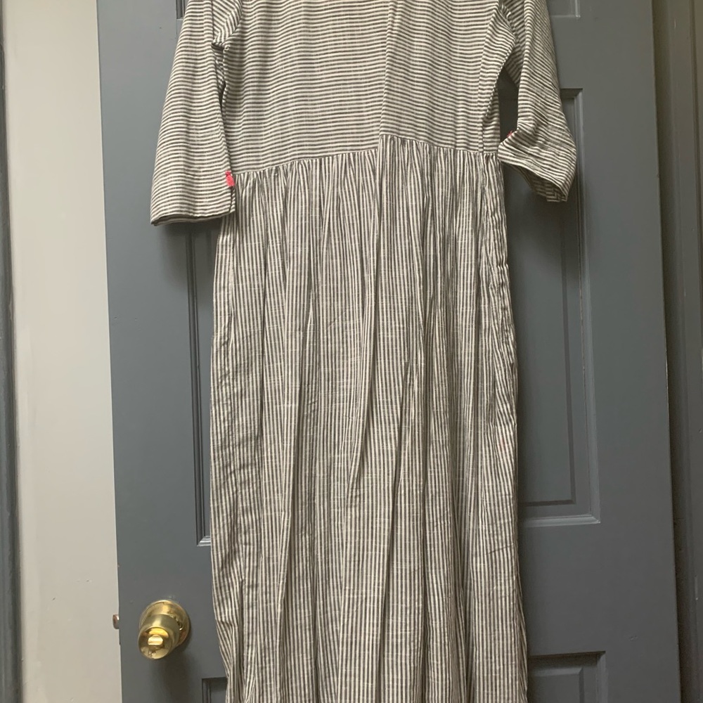 Dress - Picture 4 of 6
